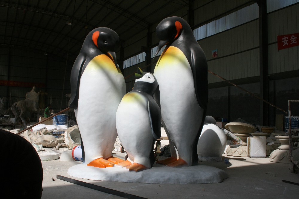 海洋馆玻璃钢企鹅雕塑